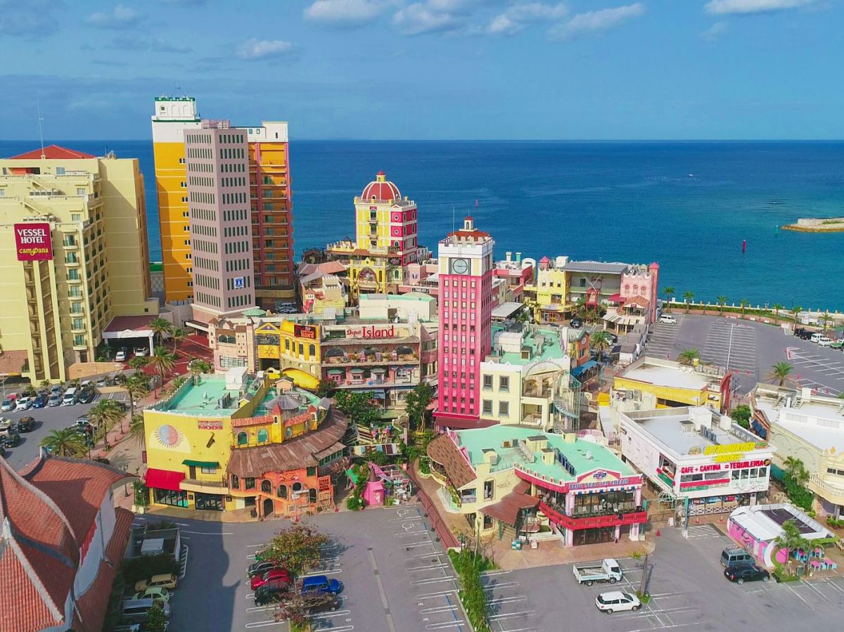 美ら島終日観光バスツアーＣコース＆沖縄地料理「あんがま」or「波照間」ディナー